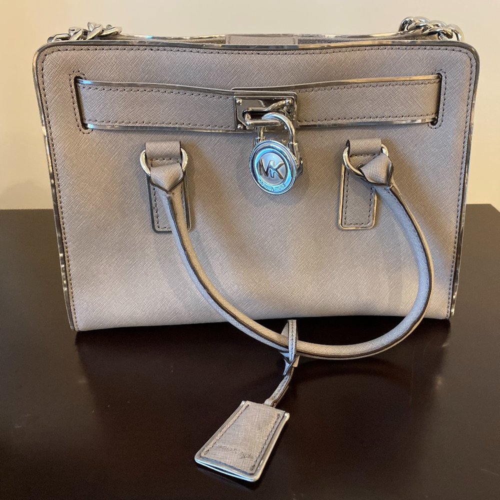 Like New• Michael Kors Hamilton Purse Medium $140